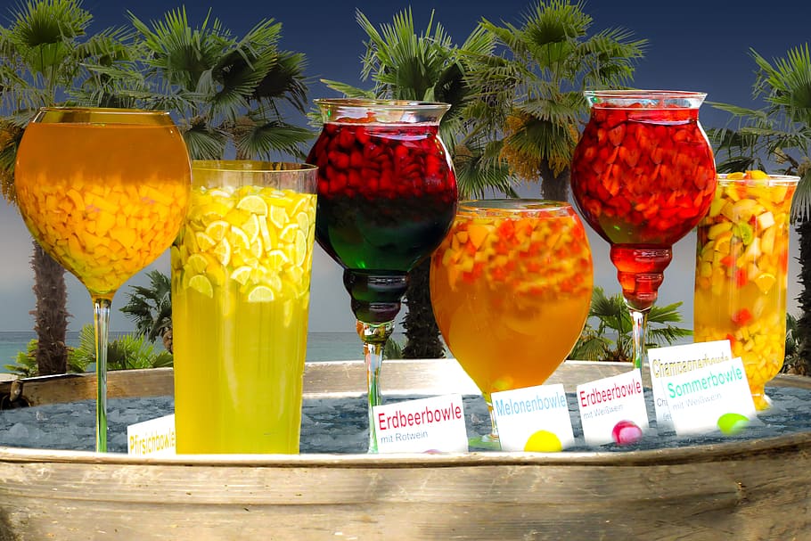assorted cocktail drinks on tray outdoor during daytime, holiday HD wallpaper