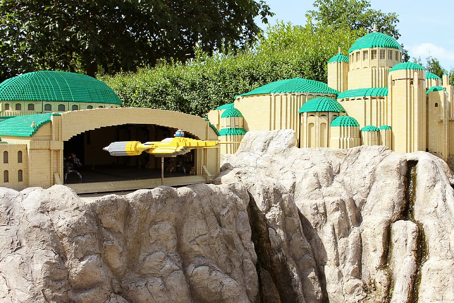 lego, legoland, build, play, toys, children, lego blocks, building blocks HD wallpaper