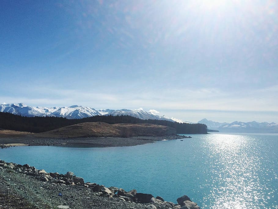 mountain beside body of water under blue sky, nature, landscape HD wallpaper