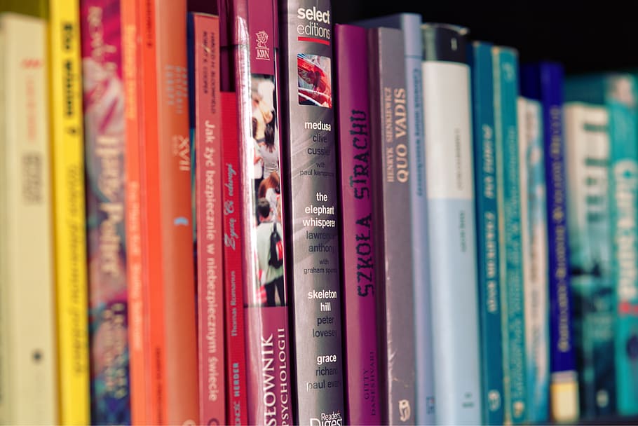 close up photography of of pile of books, colorful, library HD wallpaper