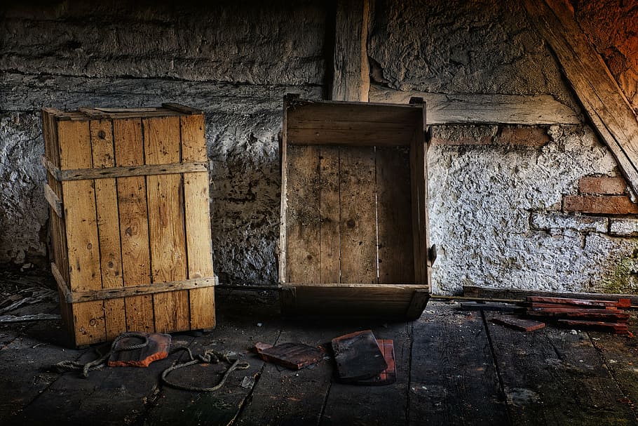 photo of brown wooden crate, attic, boxes, truss, home, decay HD wallpaper