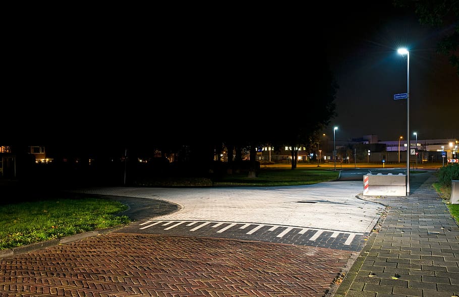 Road Surface Reflection, Groningen, poly civil, night, illuminated HD wallpaper