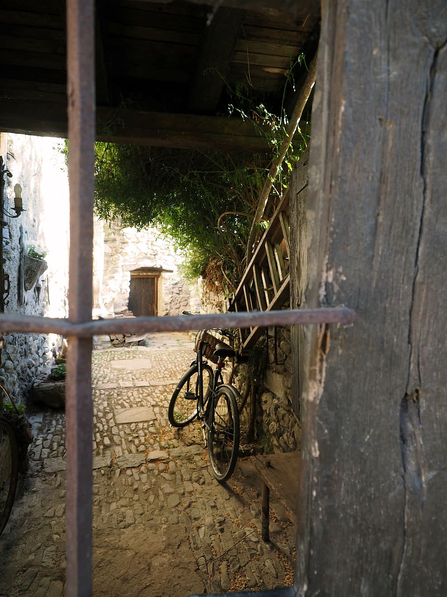 window, grating, bicycle, ladder, old house, transportation HD wallpaper