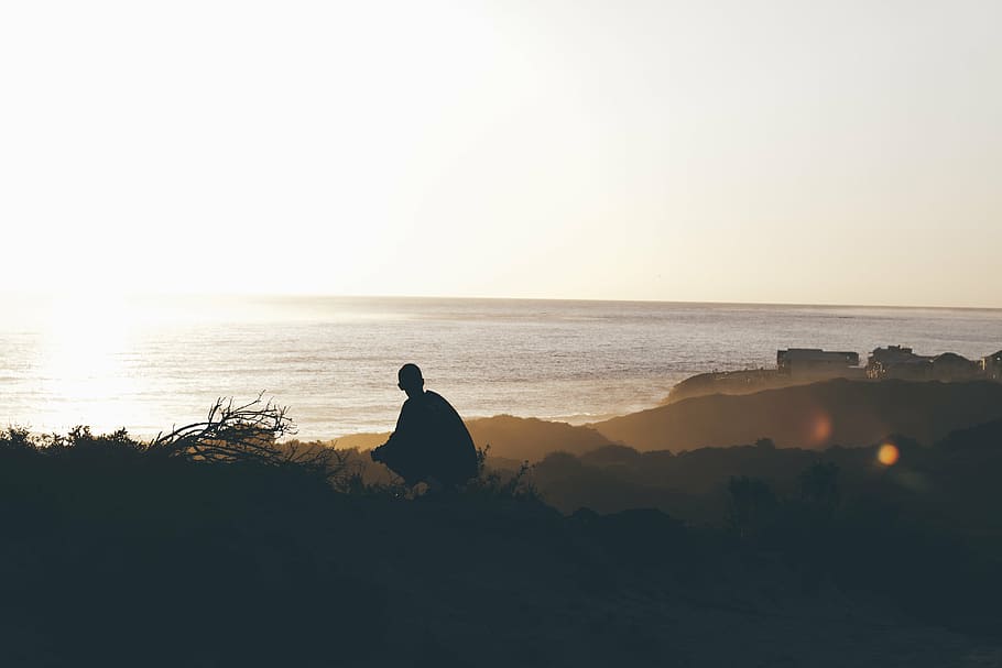 sunset, silhouette, coast, people, sky, water, ocean, sea, horizon HD wallpaper