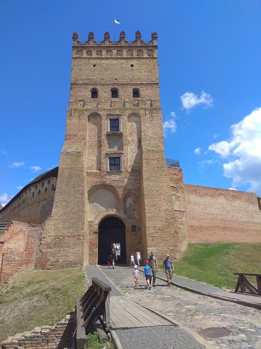 castle, people, sightseeing, architecture, built structure HD wallpaper