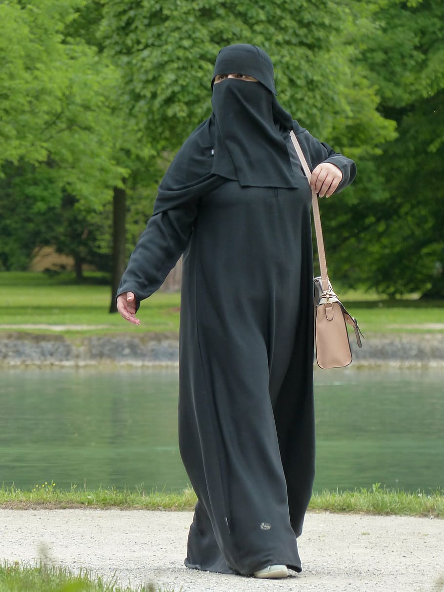 HD wallpaper: woman wearing black long-sleeved top, niqab, muslim, girl,  muslim woman | Wallpaper Flare