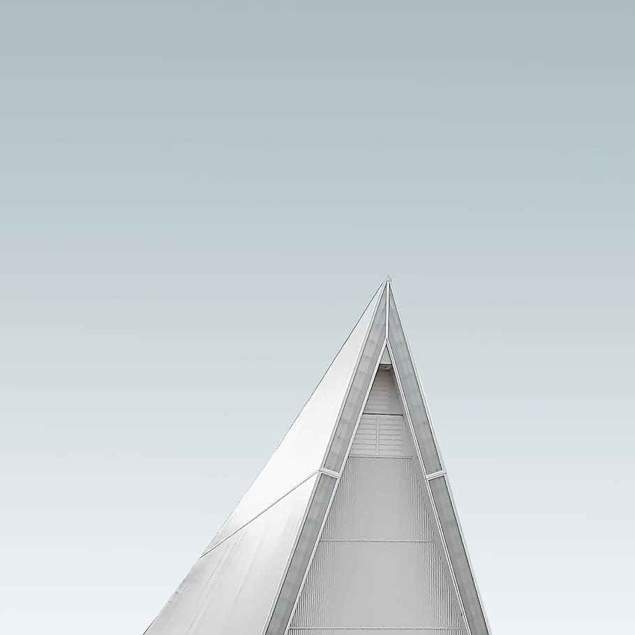 gray building tip, untitled, pyramid, triangle, white, architecture HD wallpaper