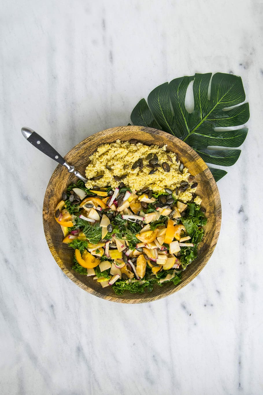 cooked rice with vegetable salad in brown wooden bowl, vegetable salad in bowl HD wallpaper