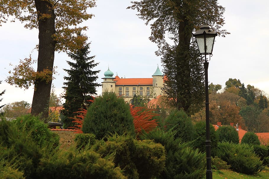 castle, poland, architecture, building, park, autumn, fall HD wallpaper