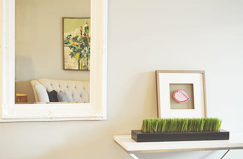 white and brown wooden photo frame on white wooden table, mirror HD wallpaper