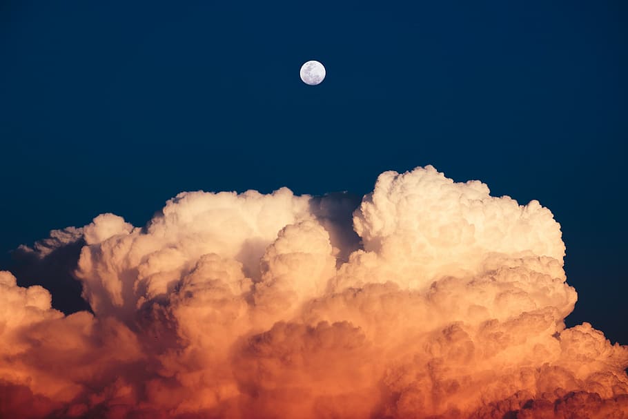nimbus clouds under moon, moon above cloud formation, red, blue HD wallpaper