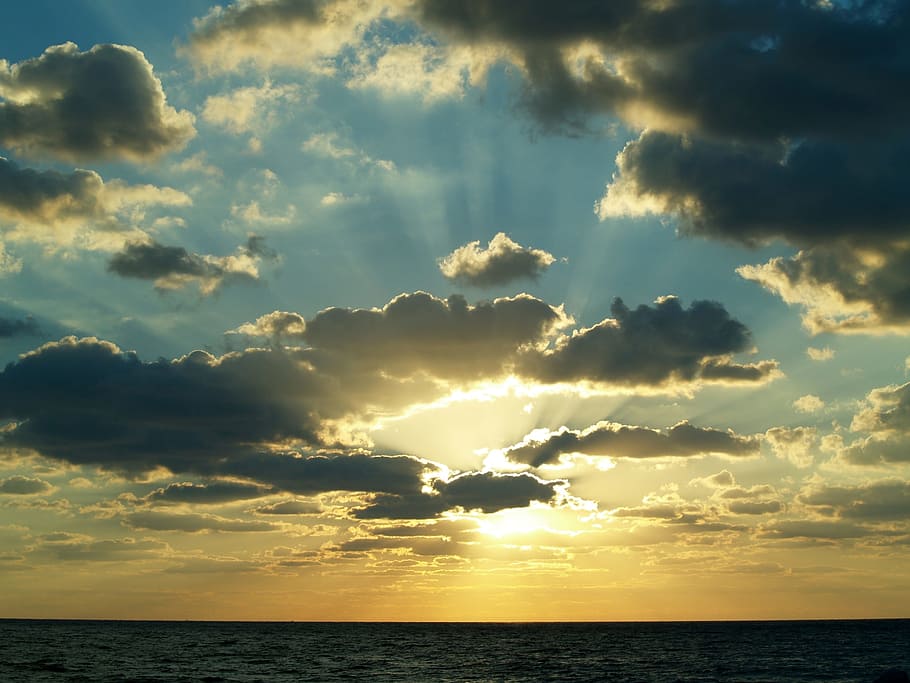 silhouette of beach under white clouds blue skies, sunrise HD wallpaper