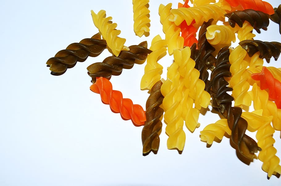 fusilli pasta, Spiral, Food, starchy, carbohydrates, grains, colorful, HD wallpaper