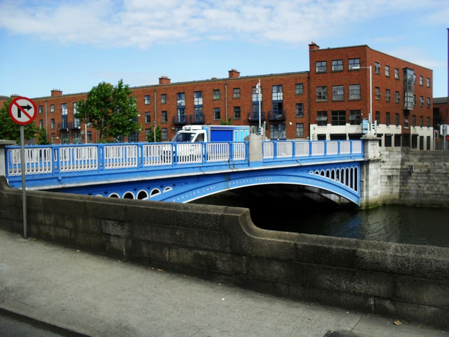 Metal Blue Bridge in Dublin, 
