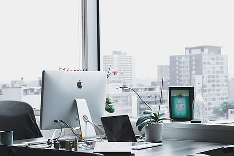 closeup photo of silver iMac, Grovemade, office, computer, desk HD wallpaper