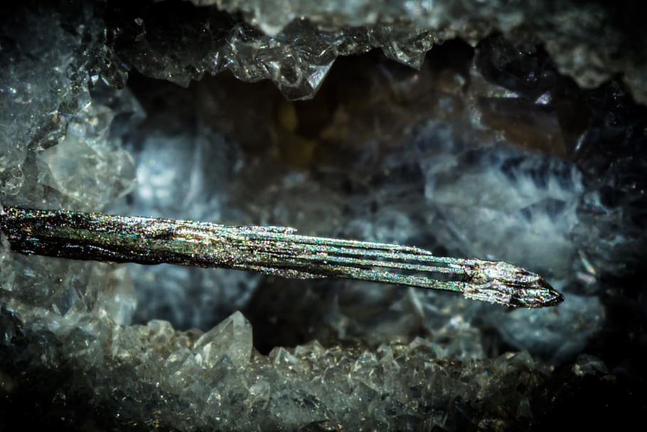 closeup photo of gray pavement, crystal, gem, druze, stalactite HD wallpaper