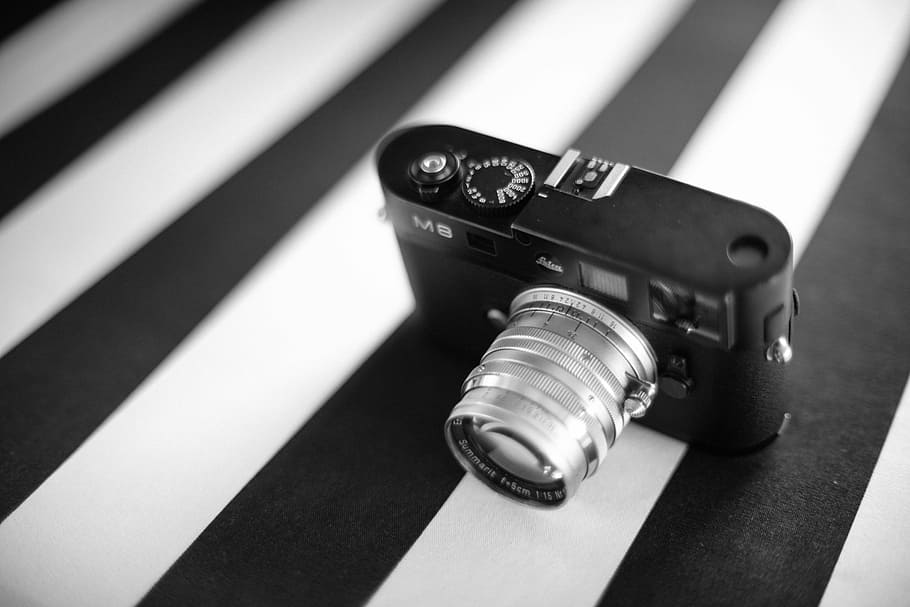 black and gray camera on black and white surface, grayscale photo of point-and-shoot camera HD wallpaper