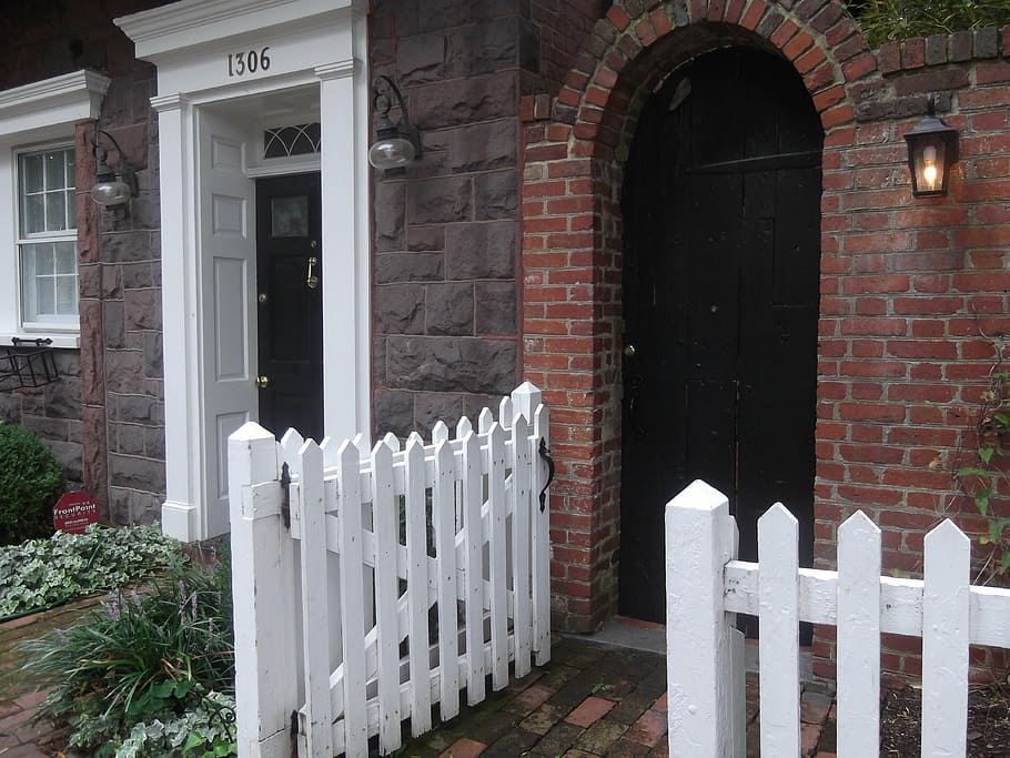 door, gate, lantern, georgetown, red brick, enter, entrance HD wallpaper