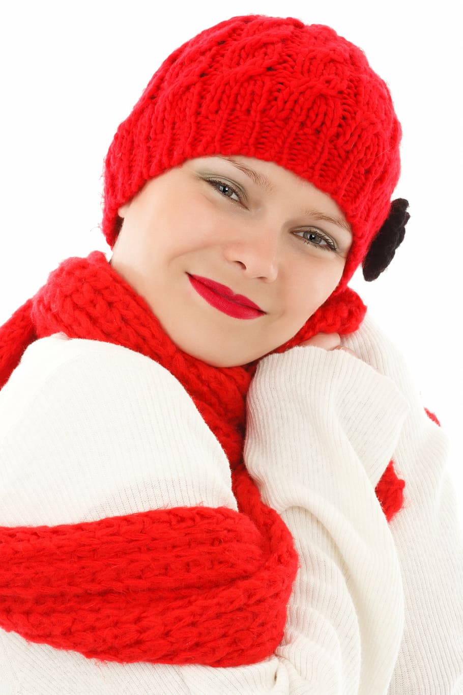 woman in white knit long-sleeved shirt with red knit cap and scarf HD wallpaper