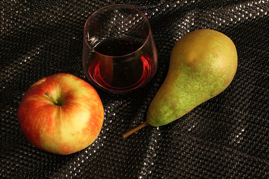 apple, pear, fruit, food, organic, vegetarian, fresh, sweet HD wallpaper