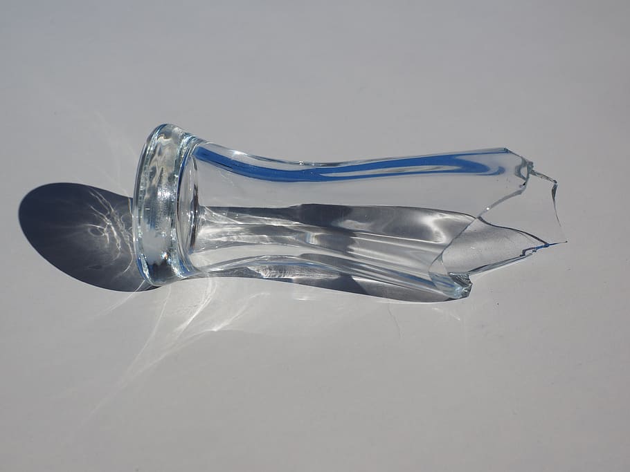 glass, broken, pointed, sharp, cut, glass breakage, studio shot HD wallpaper