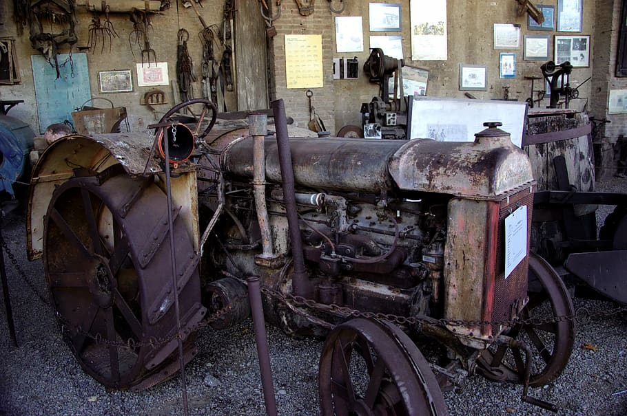 tractor, old, agriculture, transportation, abandoned, damaged HD wallpaper