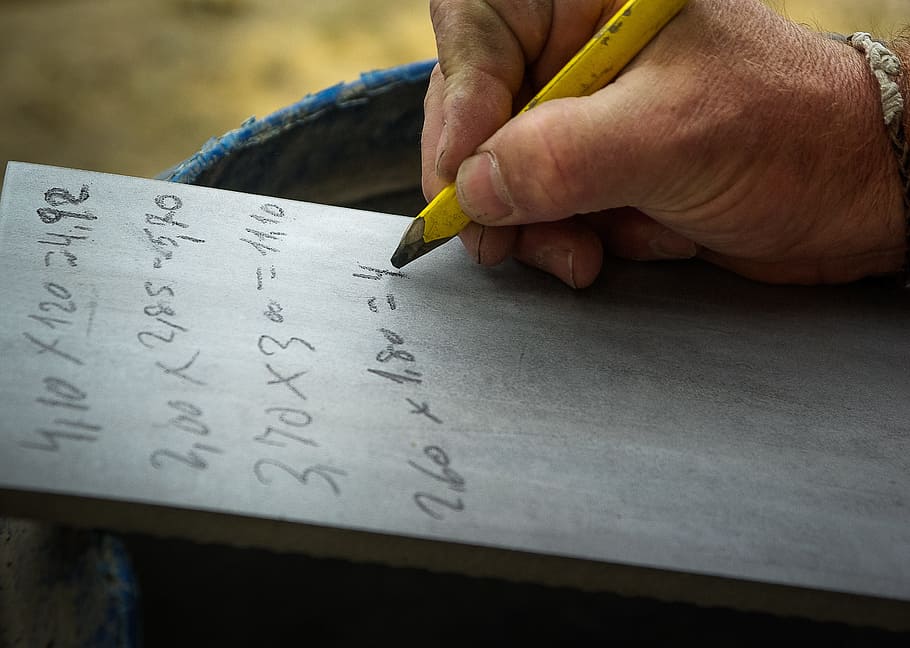 person holding pencil, site, calculation, multiplication, macon HD wallpaper