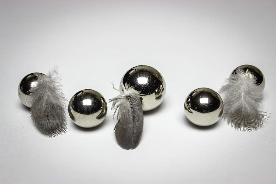 desktop, feathers, style, light, design, studio shot, indoors HD wallpaper