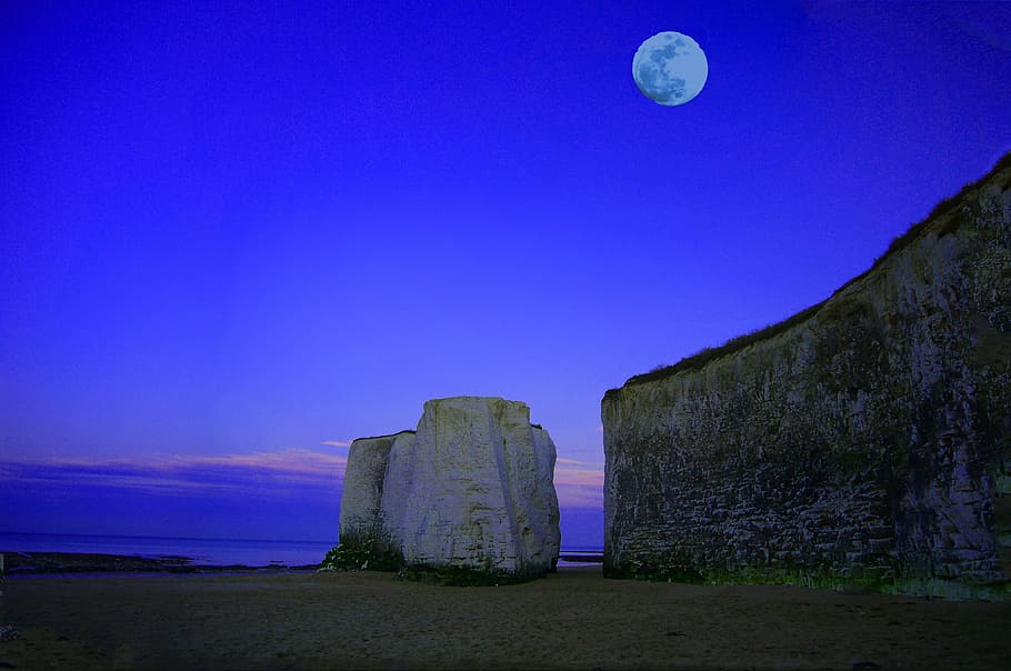 white rock, Moon, Sea, Chalk, Cliffs, Beach, Night, blue, sky HD wallpaper