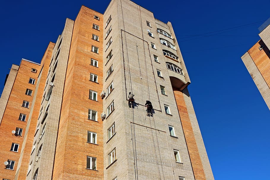 two person sky crapping on building, industrial, mountaineering, HD wallpaper