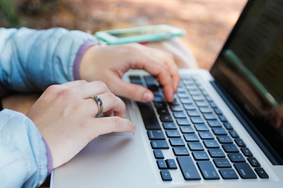person using laptop computer, hands, typing, keyboard, internet HD wallpaper