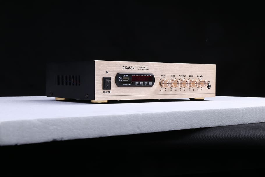 white and black stereo on white surface, hd amplifier, di kasen amplifier HD wallpaper