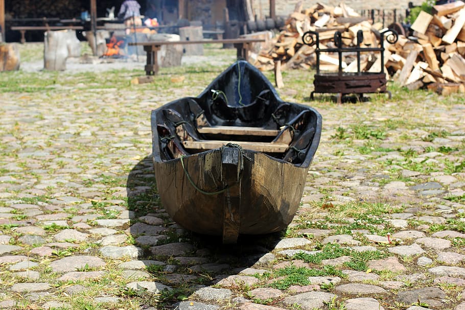 boat, tree, old, day, focus on foreground, no people, nature HD wallpaper