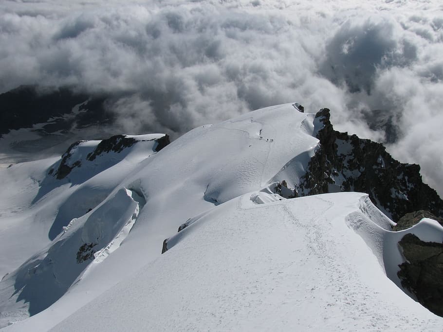 ridge, eisgrat, snow ridge, clouds, mountain, landscape, dramatic HD wallpaper