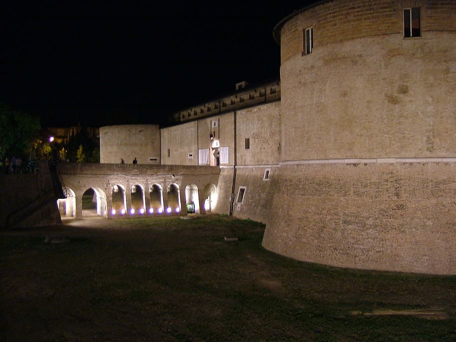 Rocca Costanza in Pesaro, Italy, photos, lights, night, public domain