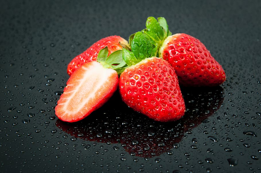 strawberries, fruit, plants, drops, food and drink, healthy eating HD wallpaper