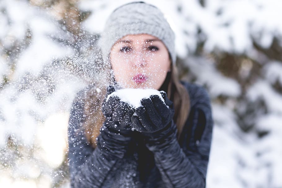 women's black sweater, snow, winter, white, cold, weather, ice HD wallpaper