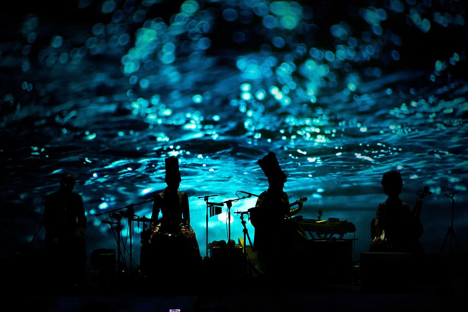musicians figurines with water background, concert, performance HD wallpaper