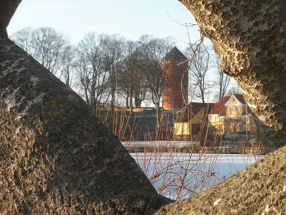 View, Tree, Frame, Nature, Road, buildings, medieval, adults only HD wallpaper