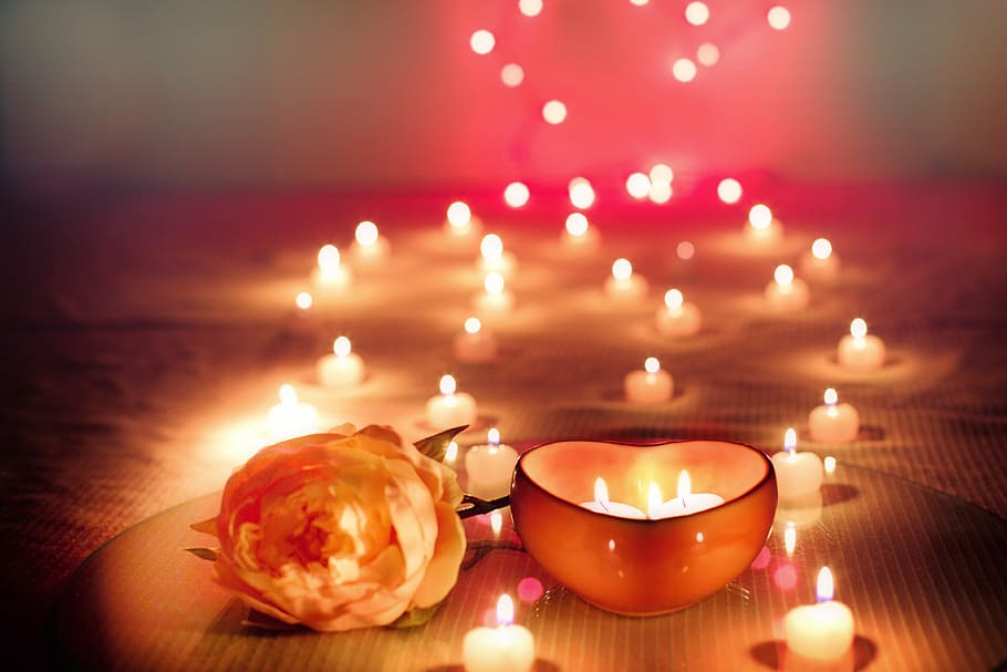 depth of field photography of romantic candle arrangement, candles