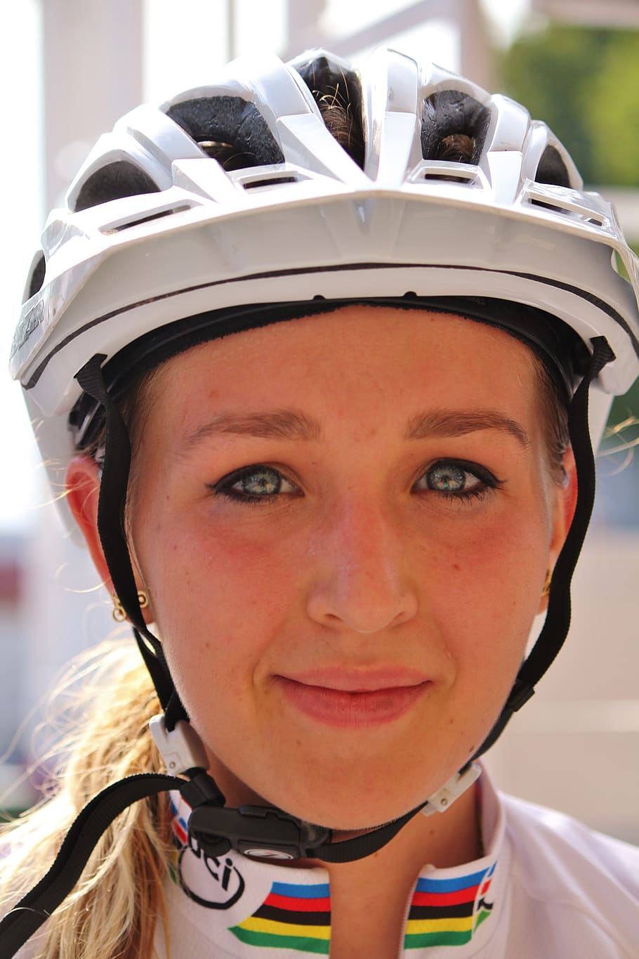 winner, dove, competition, portrait, headshot, helmet, real people HD wallpaper