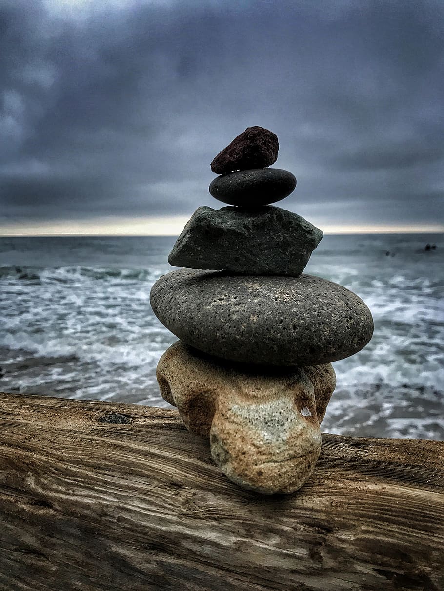 balance-beach-boulder-close-up.jpg