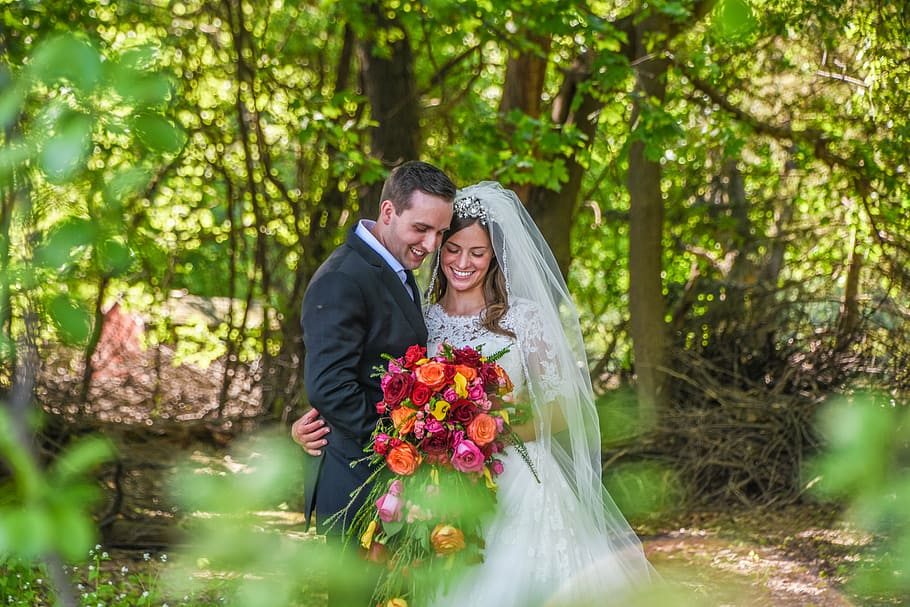 selective focus photography of groom and bride in the middle of forest, HD wallpaper
