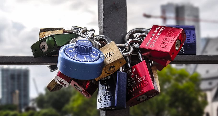 padlock lot, padlocks, frankfurt, castle, iron bridge, love oath, HD wallpaper