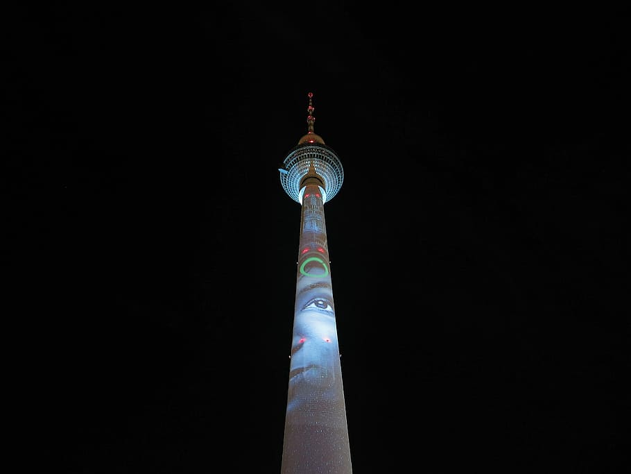 Shang Hai Oriental Pearl Tower, white and gray tower with LED lights HD wallpaper