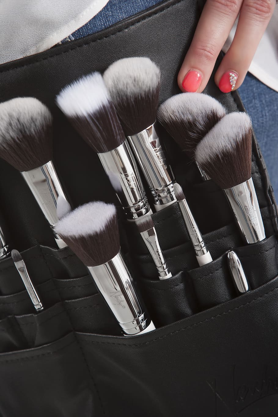 person touching case with makeup brushes, brush set, make-up HD wallpaper
