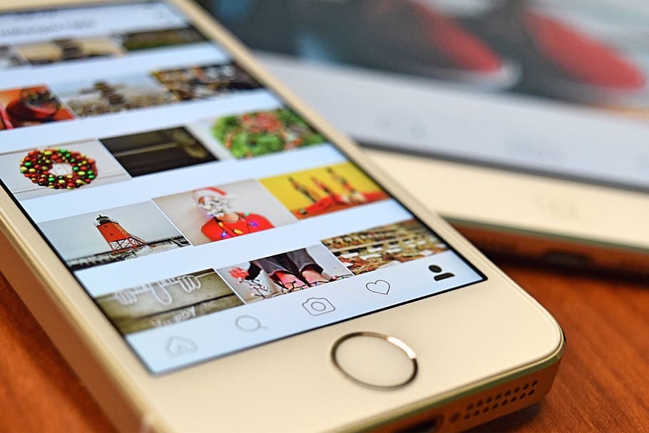 tilt shift lens photography of silver iPhone 5s, instagram HD wallpaper