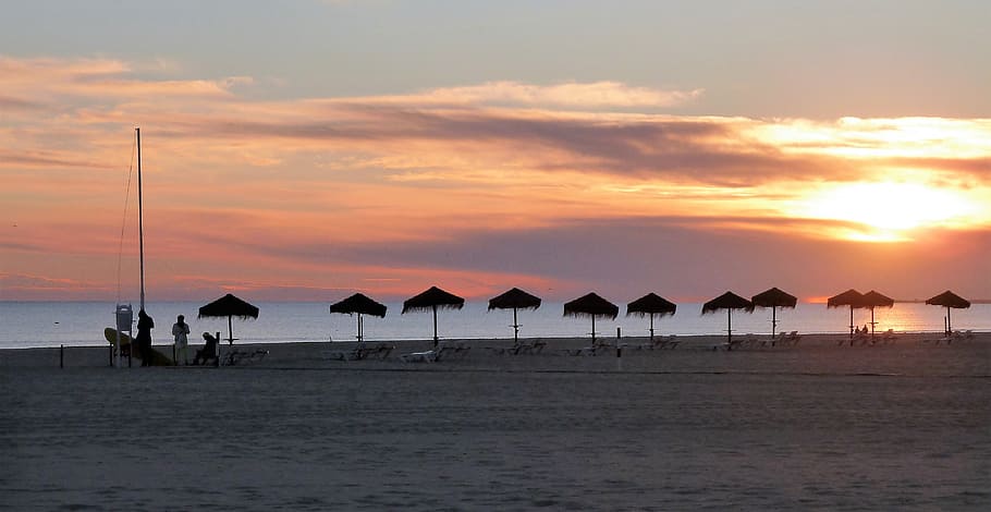 nature, beach, coast, sunset, leave, evening sky, parasols HD wallpaper