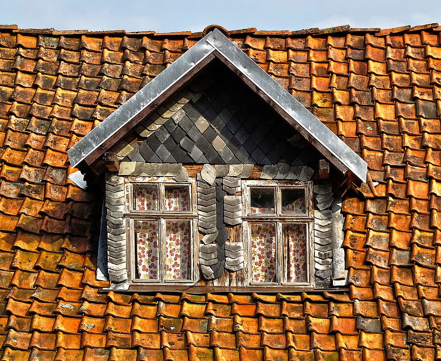 roof, tile, wooden windows, roof windows, weathered, ailing, HD wallpaper