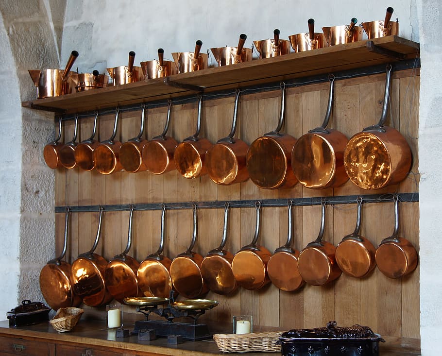 brass steel casserole lot, kitchen, copper, pots, pans, shelf HD wallpaper